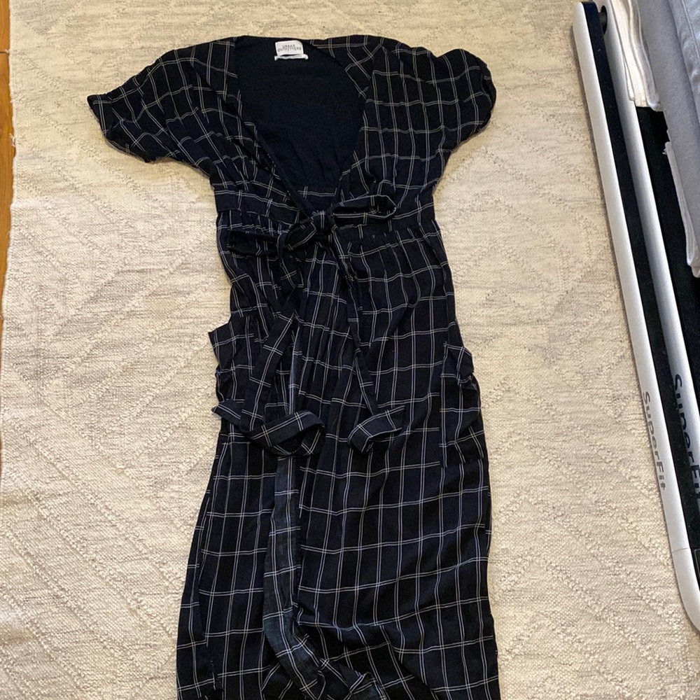 Urban Outfitters black and white spring wrap dress. Size M